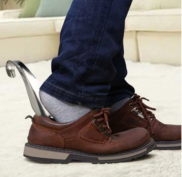 Shoes wearing handel